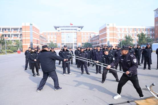 https://www.kfwyxy.edu.cn/__local/0/41/97/B473DE771D2F212524D2FC5D92E_9FC3E988_7848.jpg