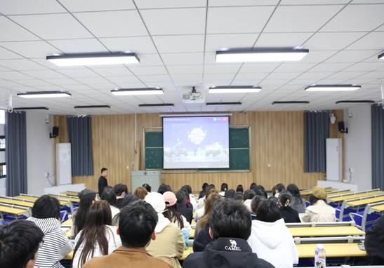 https://www.kfwyxy.edu.cn/__local/5/44/1F/749E6F93739E4656CF1D6F00883_4B3BA922_7DCE.jpg