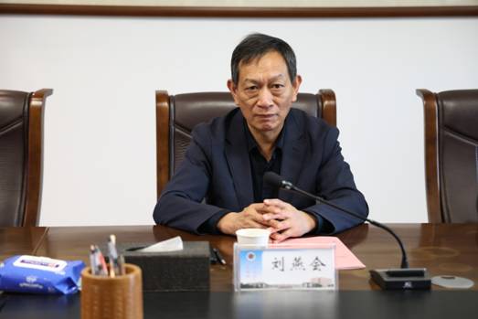 https://www.kfwyxy.edu.cn/__local/7/7F/C7/C5D7F332700DBE6C478C06163BF_DEE4D566_4CCF.png
