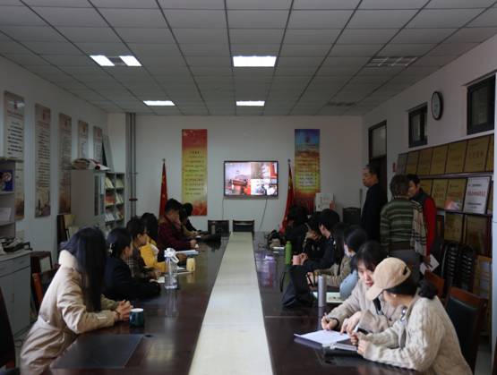https://www.kfwyxy.edu.cn/__local/D/AE/55/D8083DCE399D0AB3DACB9233576_A4304AD7_787E.jpg